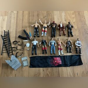 lot of 12 wrestling Men Action Figures